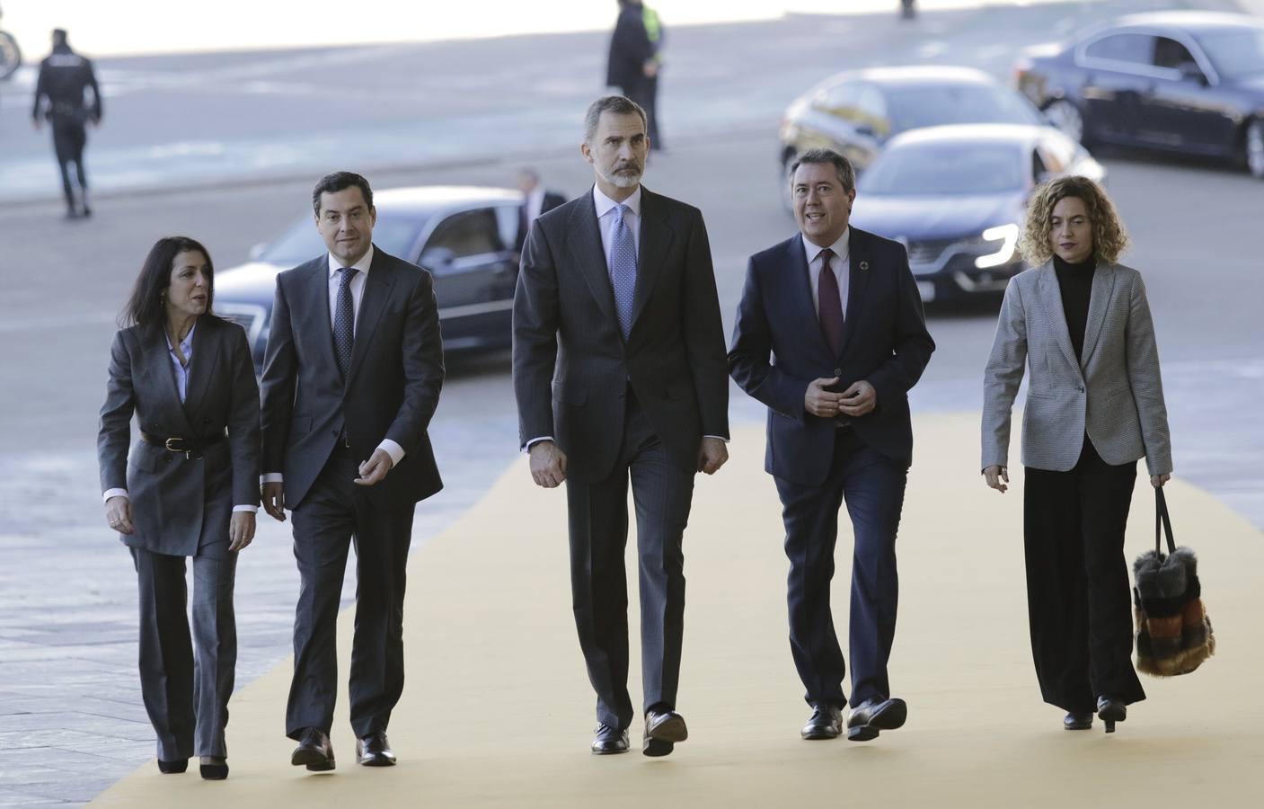 El Rey Felipe VI preside en Sevilla el acto central del II Foro de Gobiernos Locales